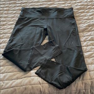 Gapfit leggings with mesh areas